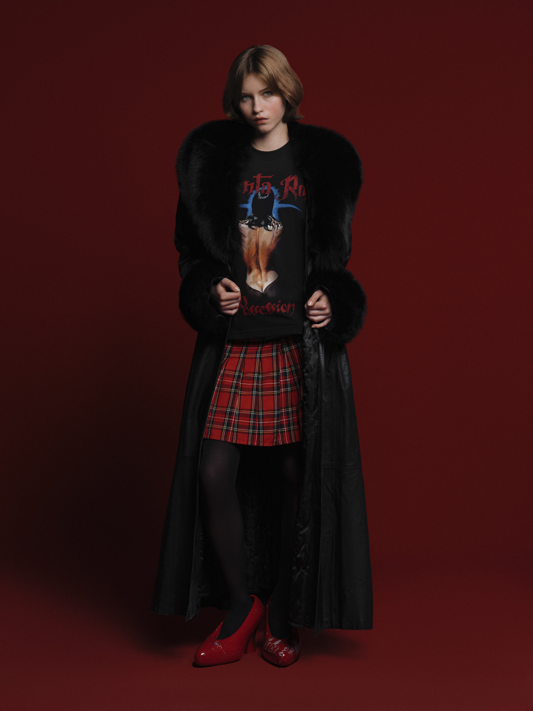 POSSESSION T-SHIRT