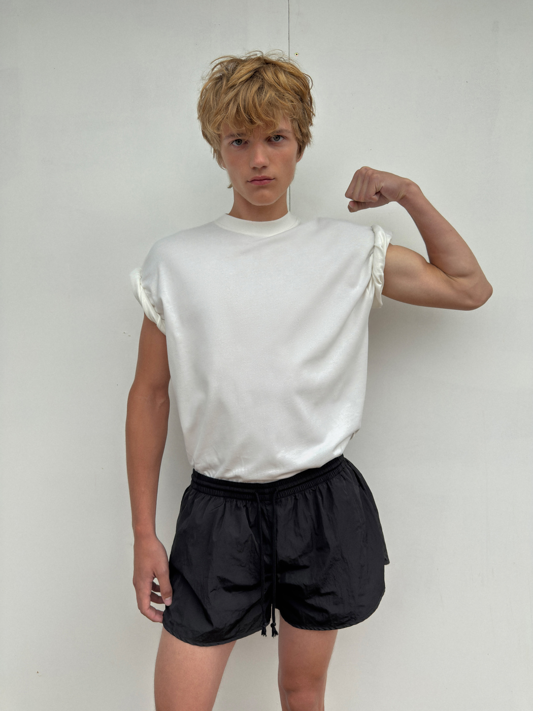 BLANK T-SHIRT
