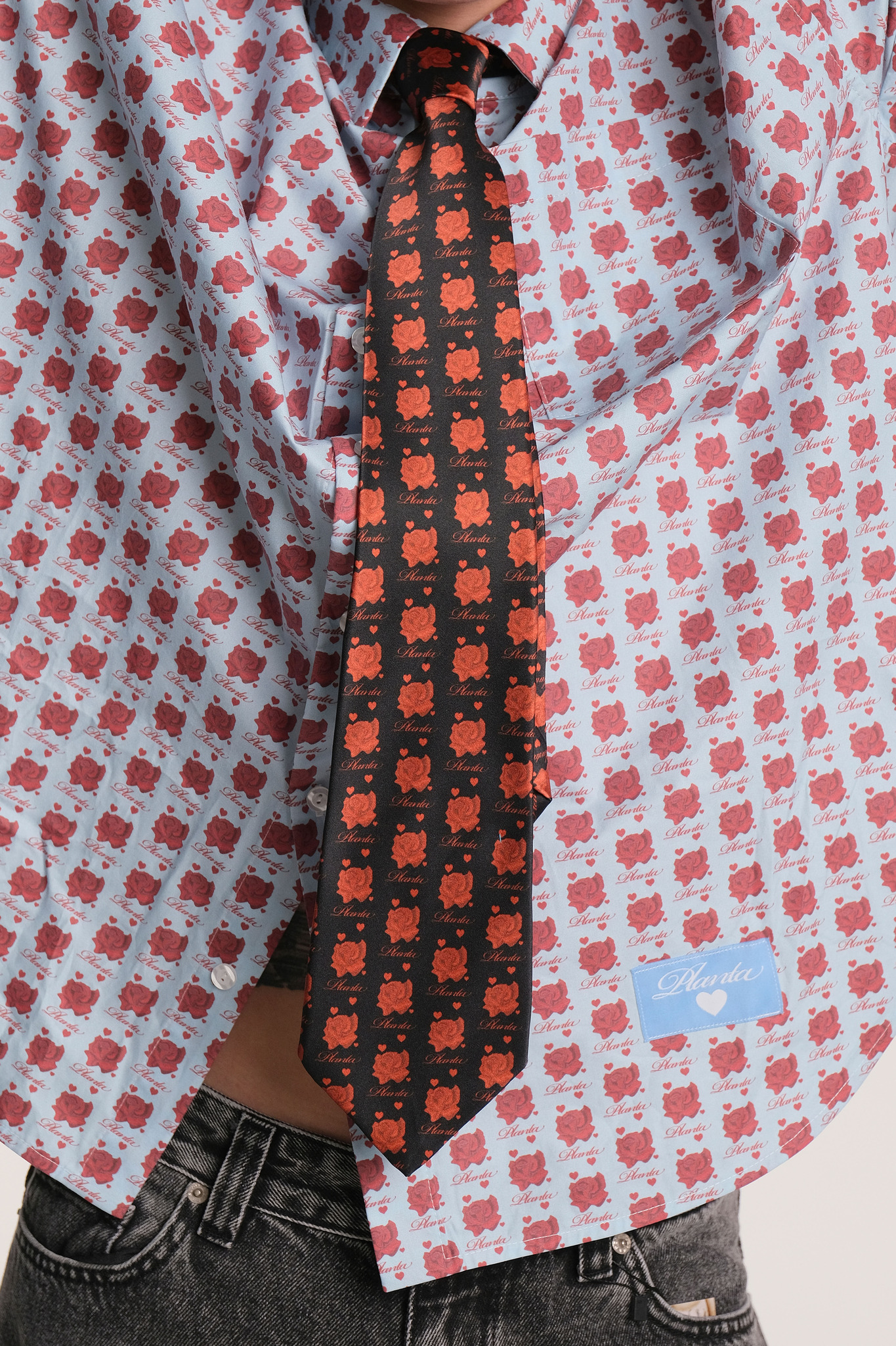 ROSE PATTERN TIE