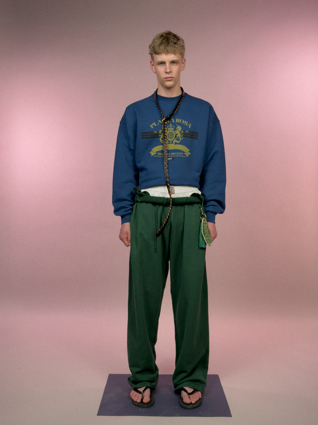 GREATNESS SWEATSHIRT