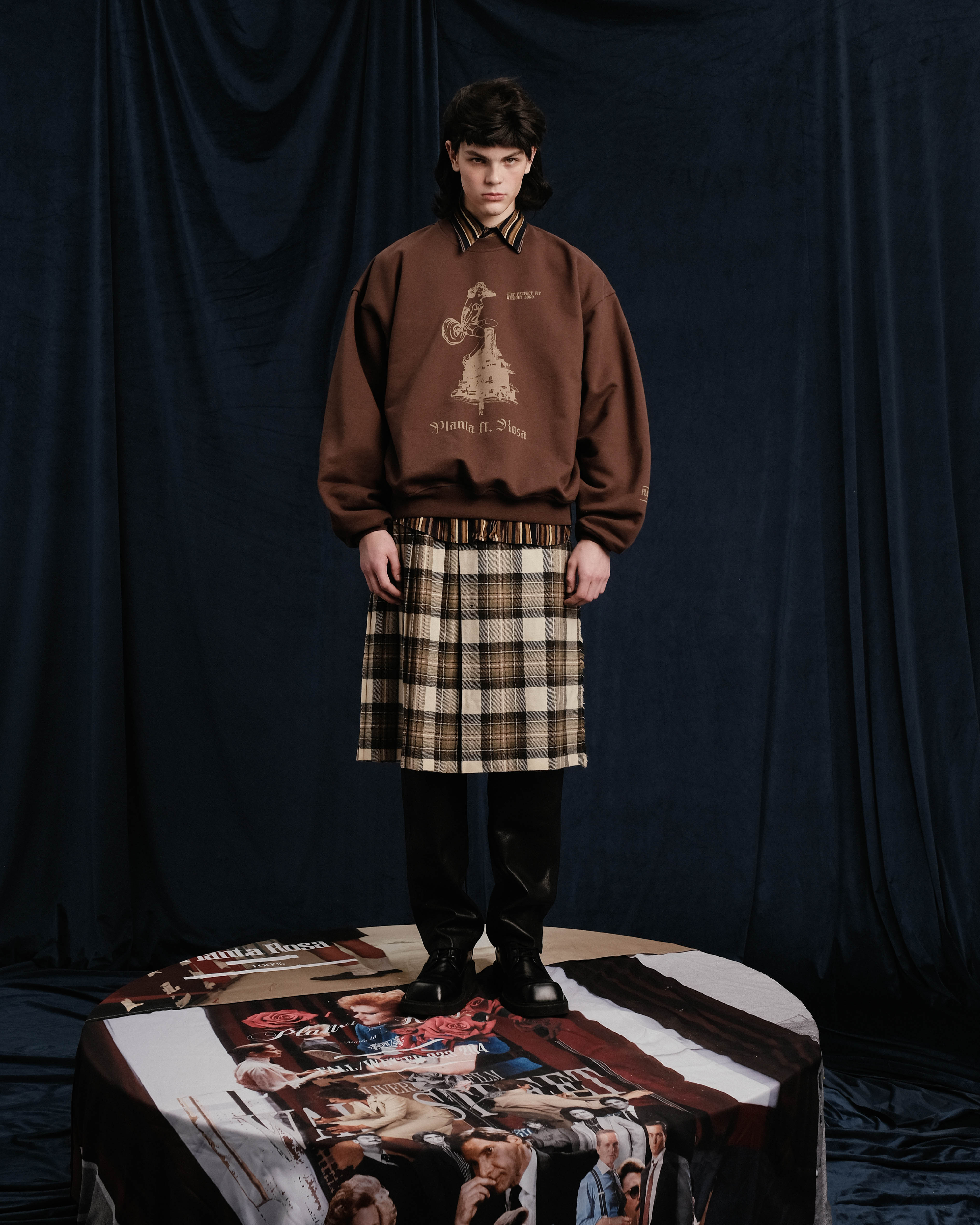 POP SWEATSHIRT