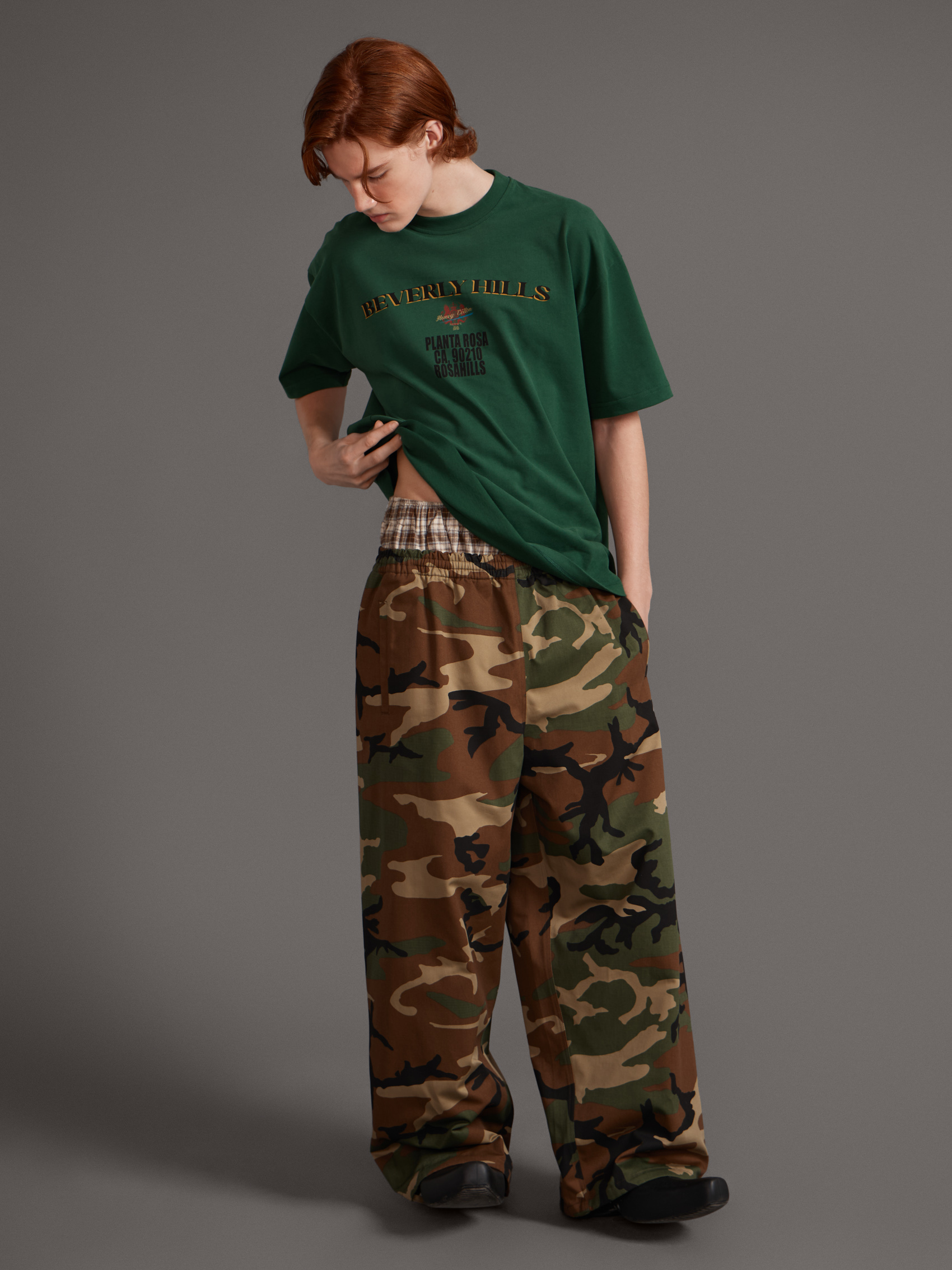 BEVERLY-BECOMING T-SHIRT