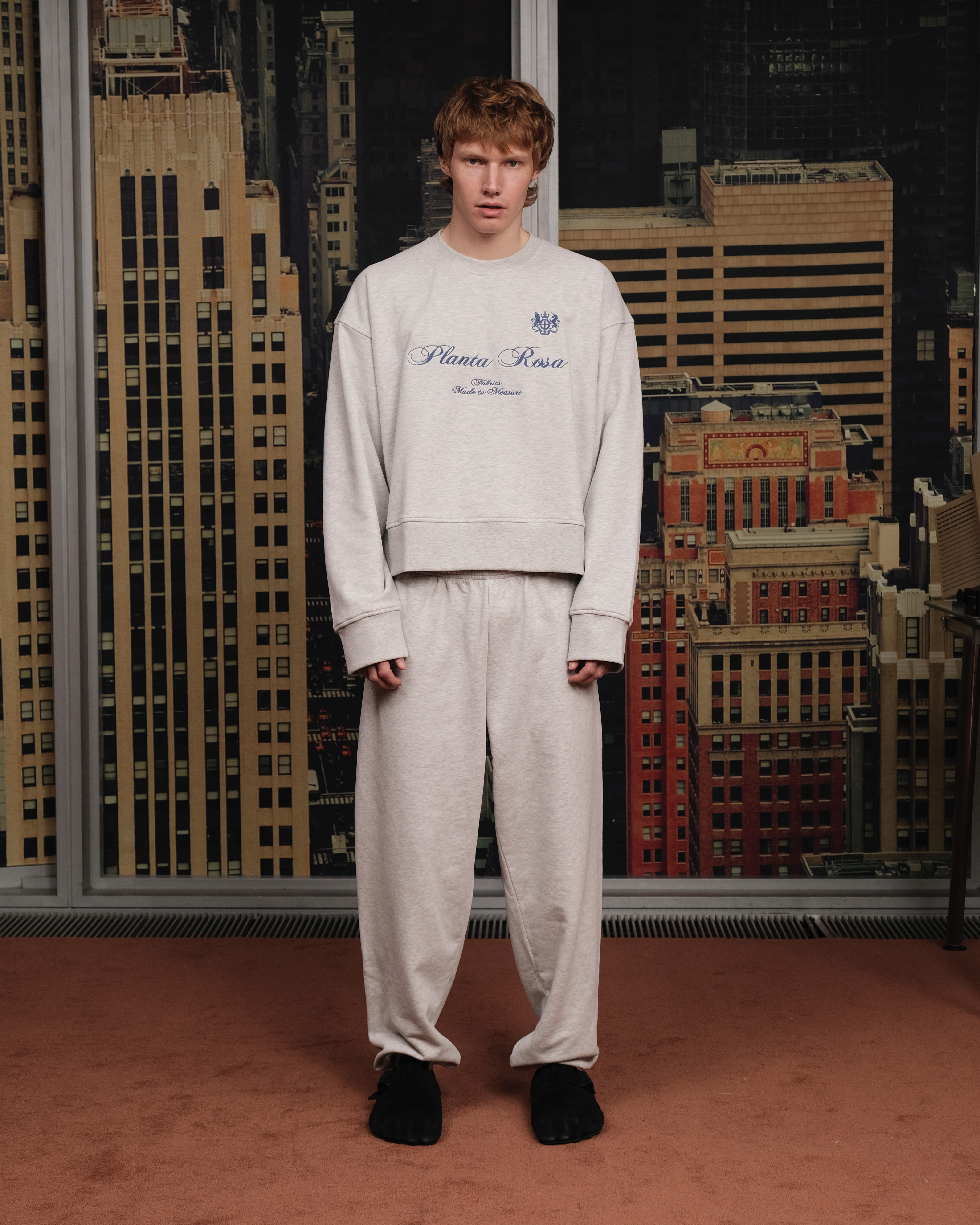 MEASURE SWEATSHIRT