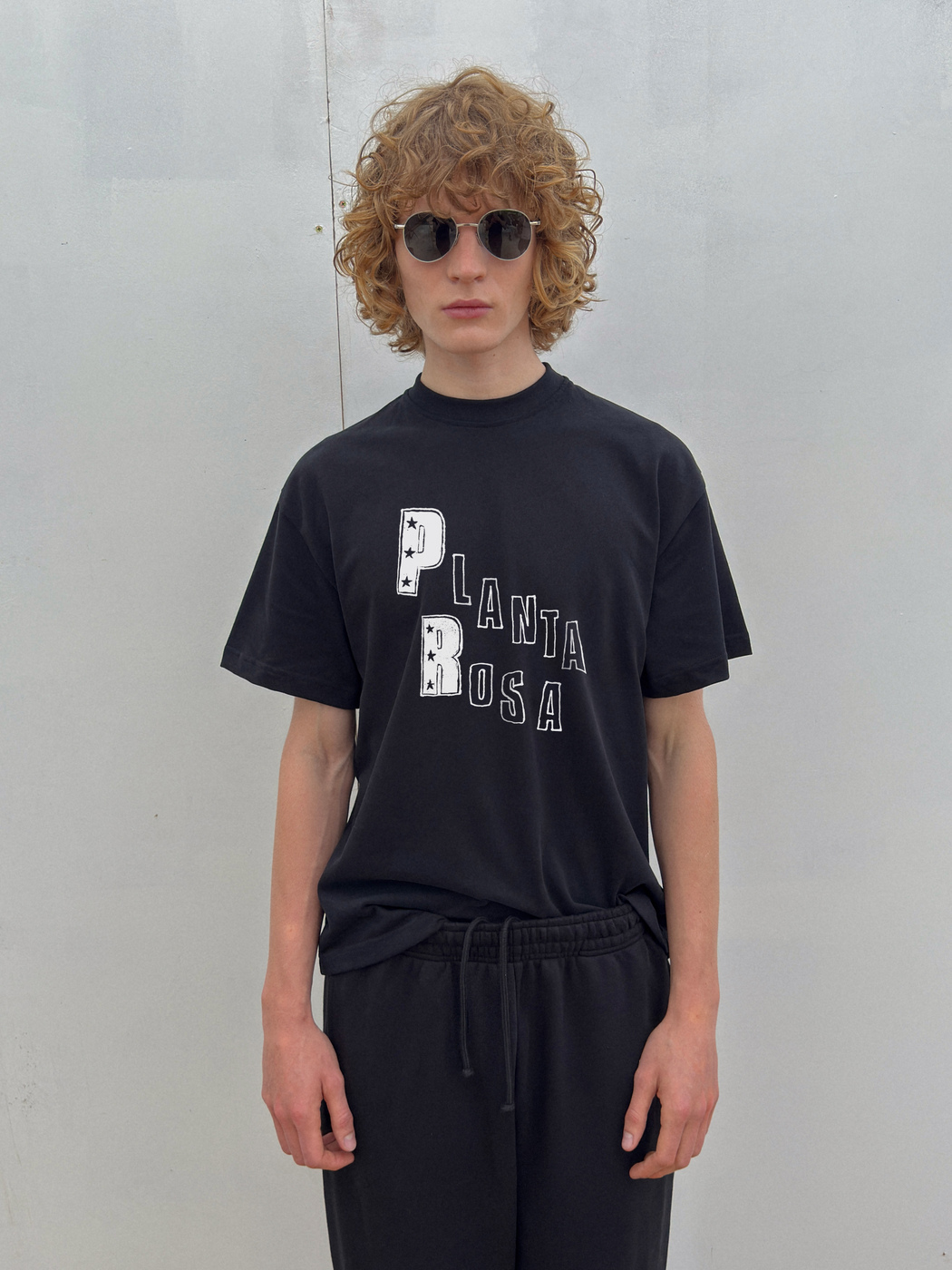 STAR-PIN T-SHIRT