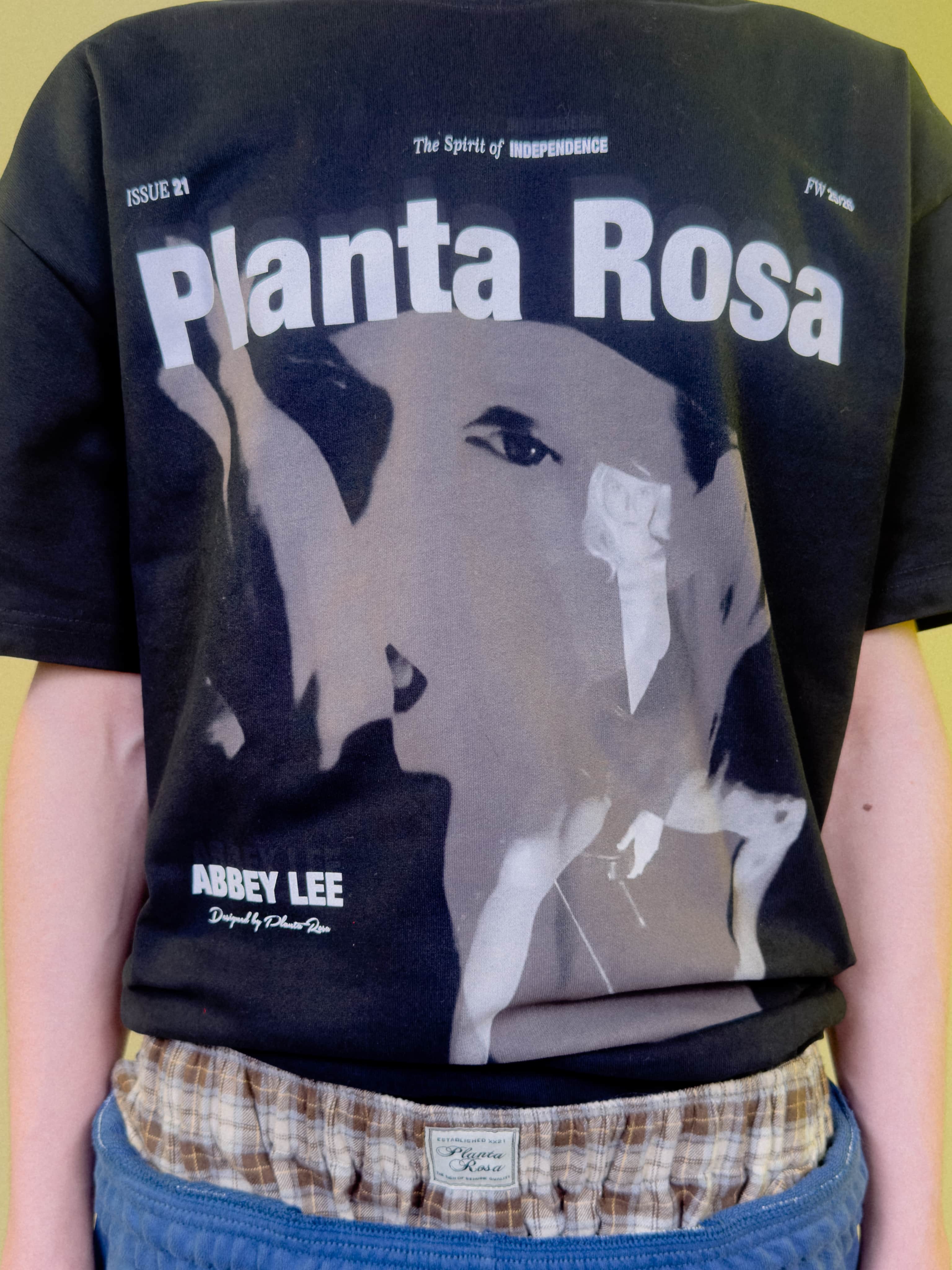 ELEGANT-HORROR T-SHIRT