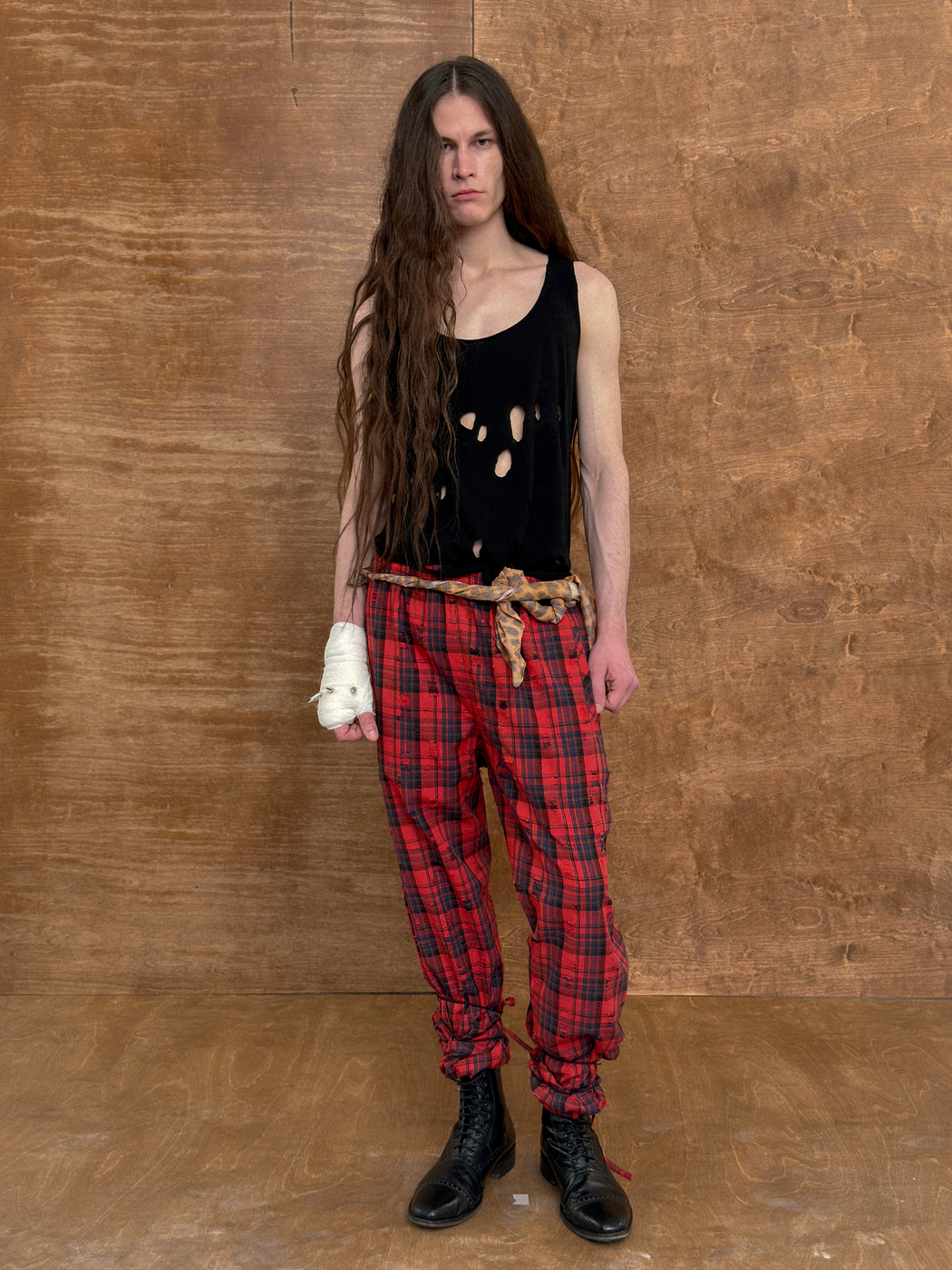 DISTRESS PANTS RED TARTAN