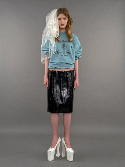 CHAMPAGNE LONG SLEEVE