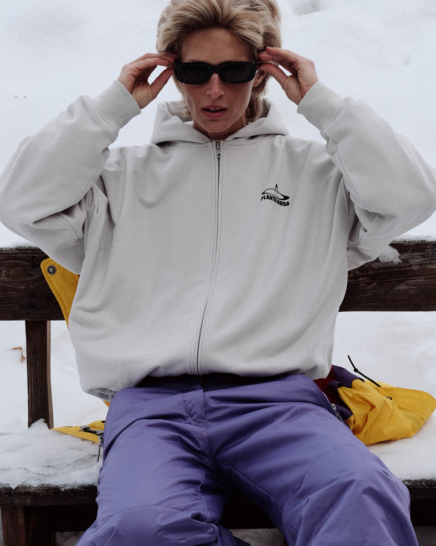 ARC ZIP HOODIE