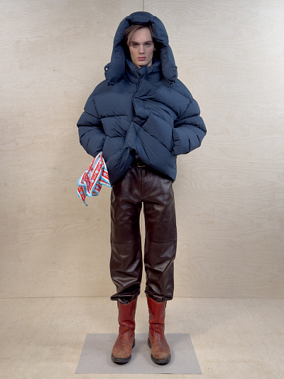 DOWN JACKET