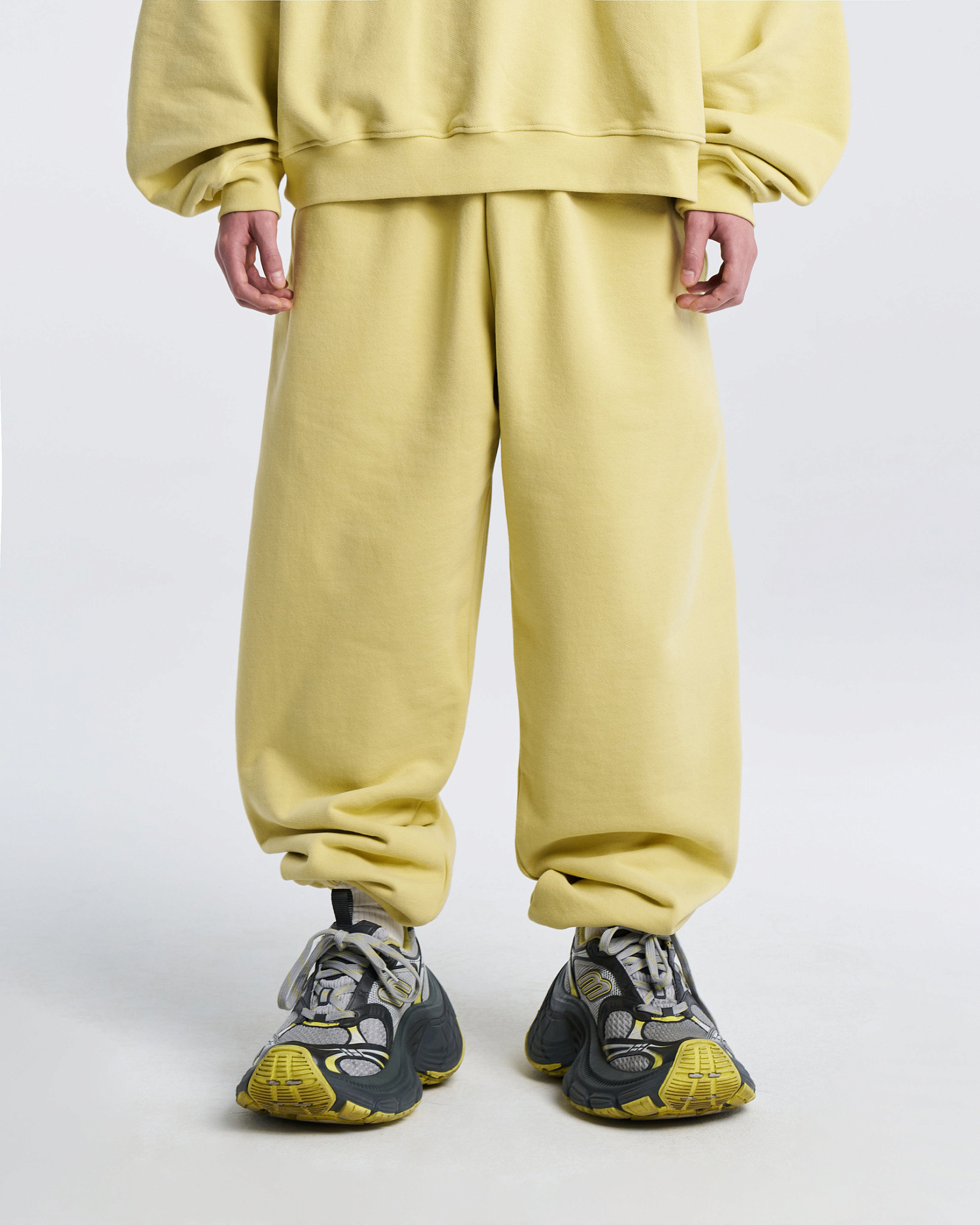 JOGGERS