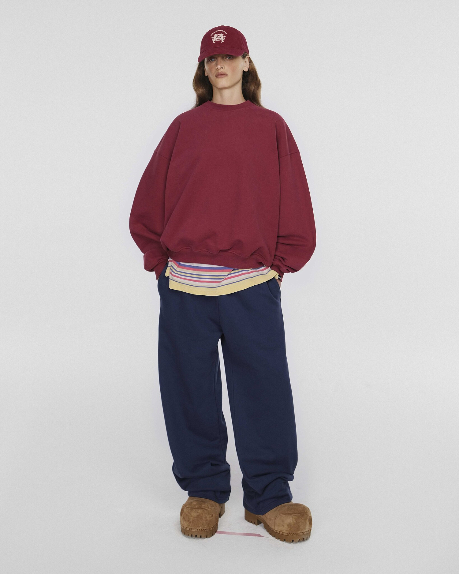 SWEATSHIRT
