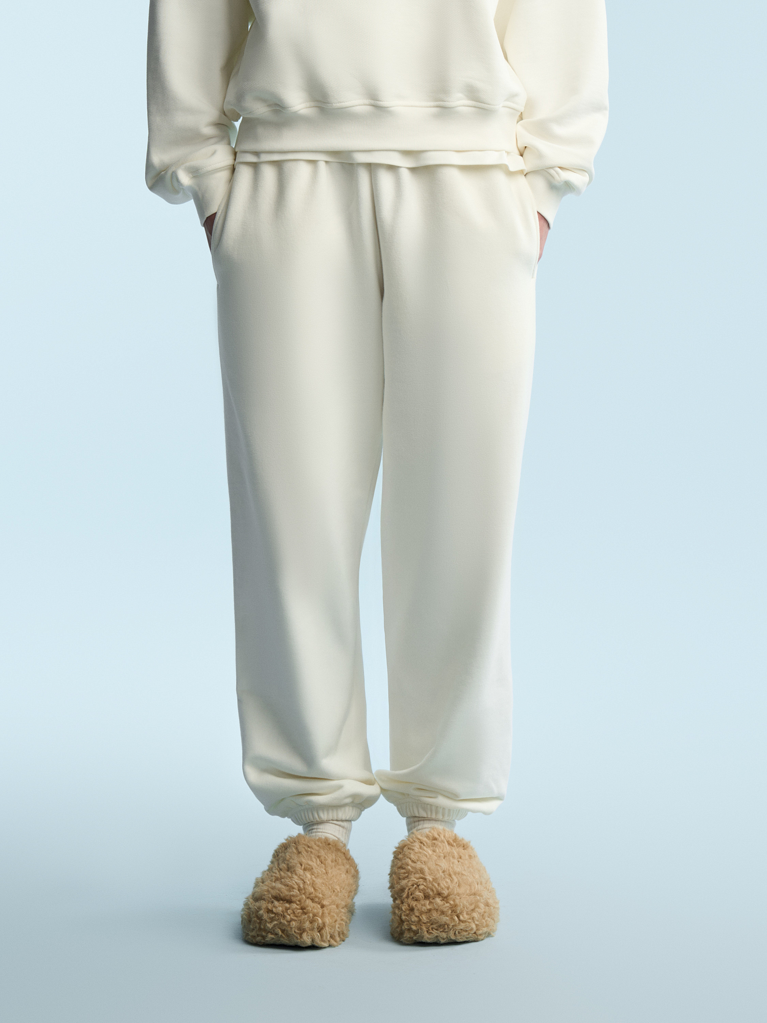 JOGGERS
