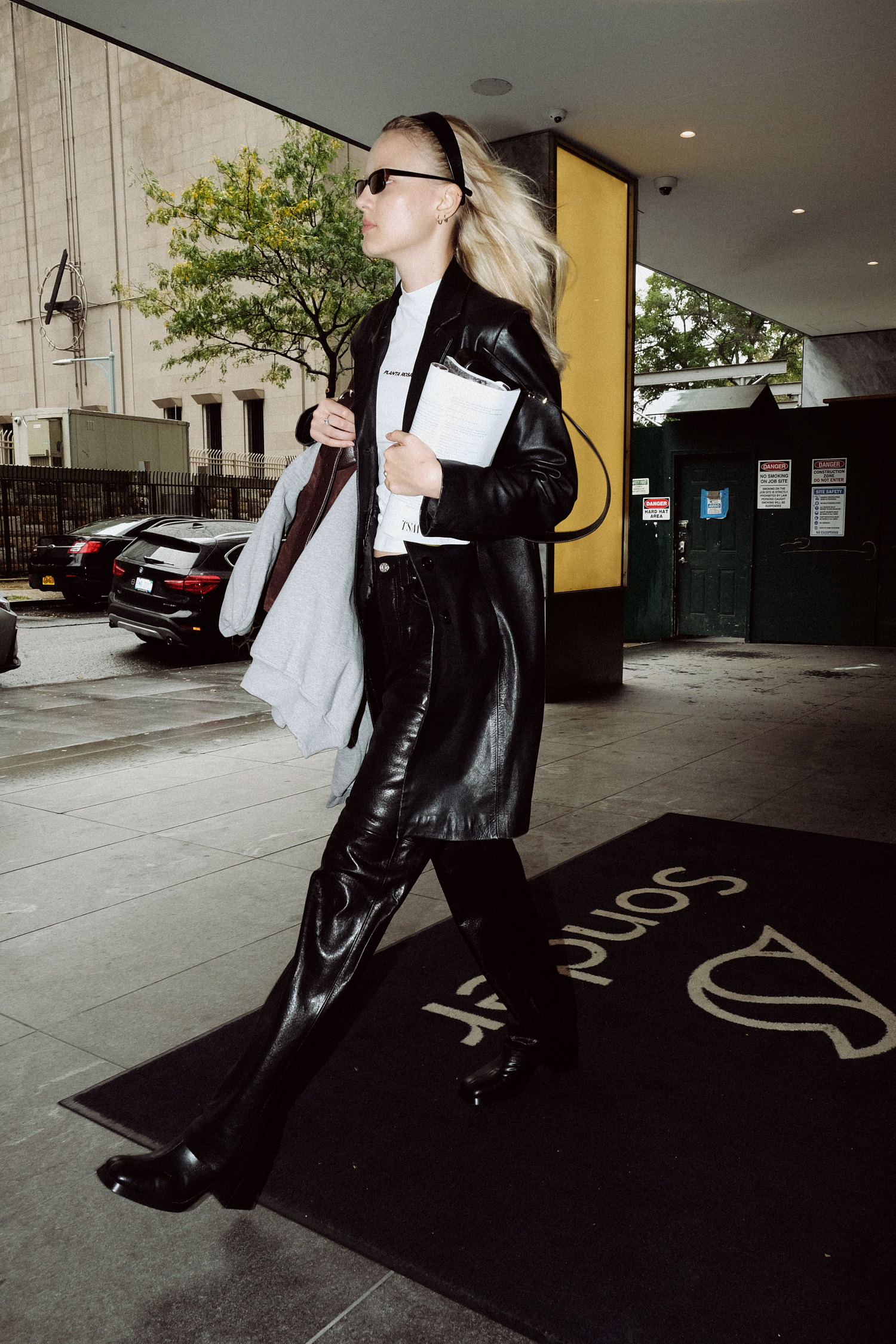 LEATHER PANTS