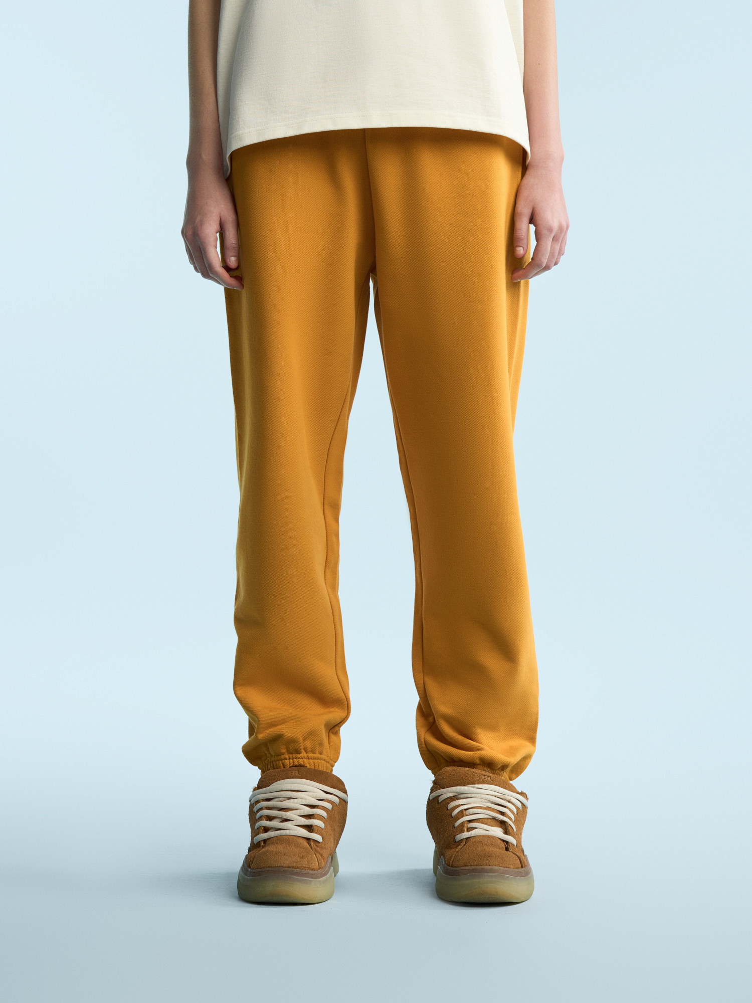 JOGGERS