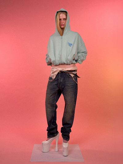 PRAISE ZIP HOODIE